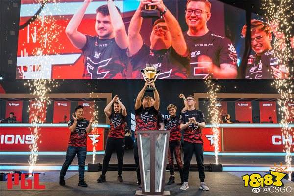 杰拉德曾在 杰拉德曾在