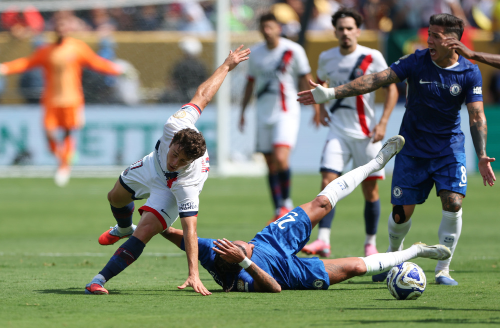 球员出行照 球员出行照